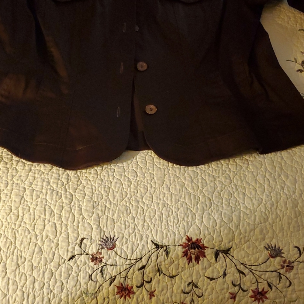 New Jacket - Picture 6 of 6